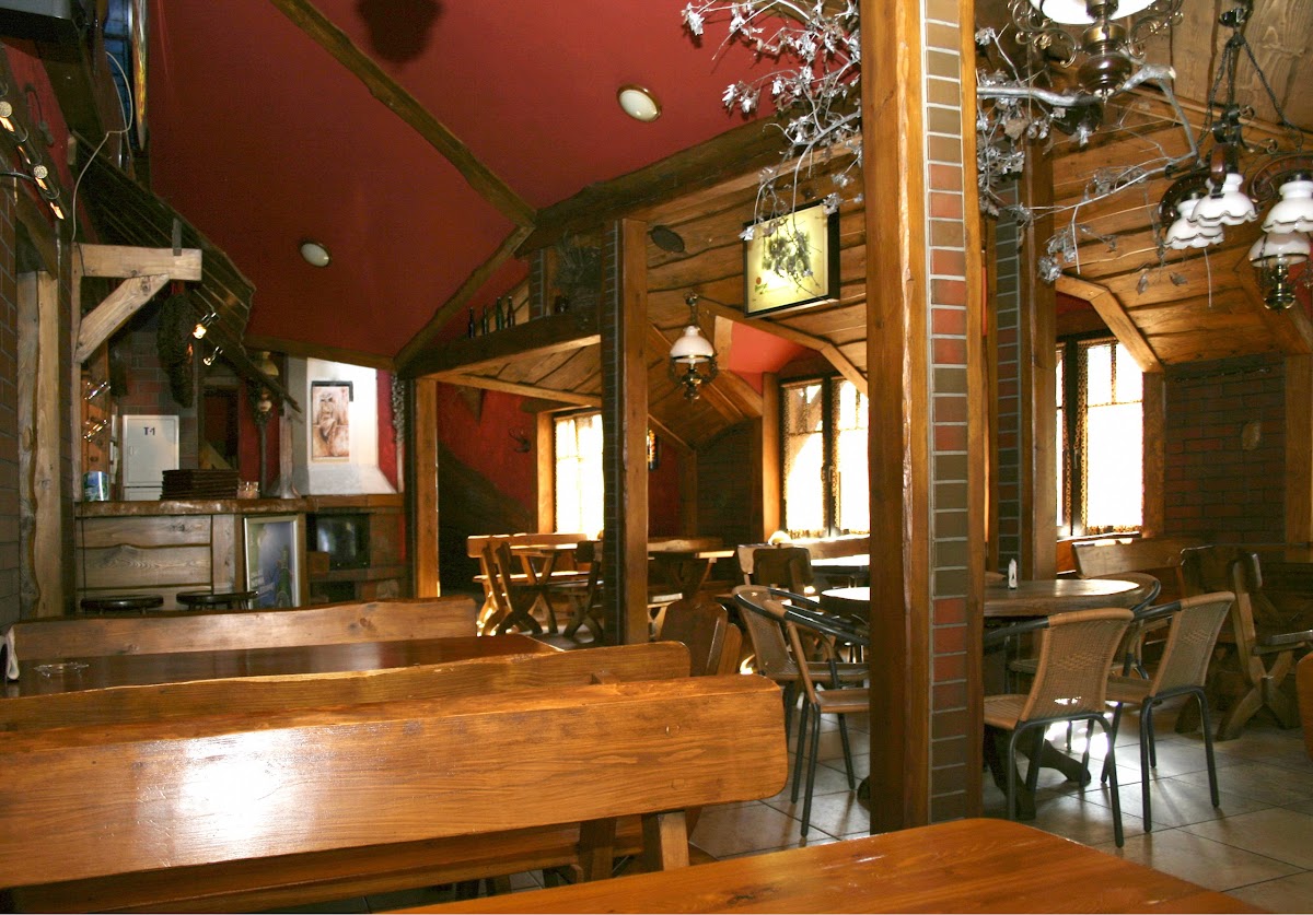 Karczma Restauracja I Pokoje-3